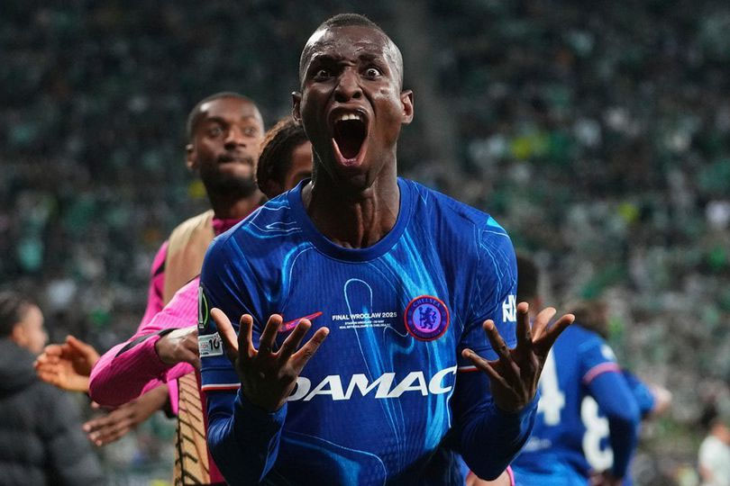 Dikaitkan dengan MU, Bintang Chelsea Ini Pilih Setia